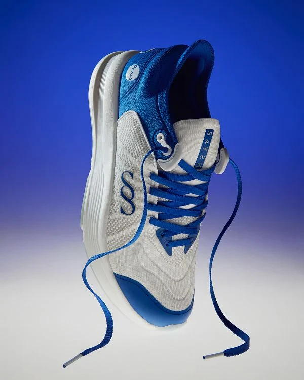 الأحذية وأكسسوراتها